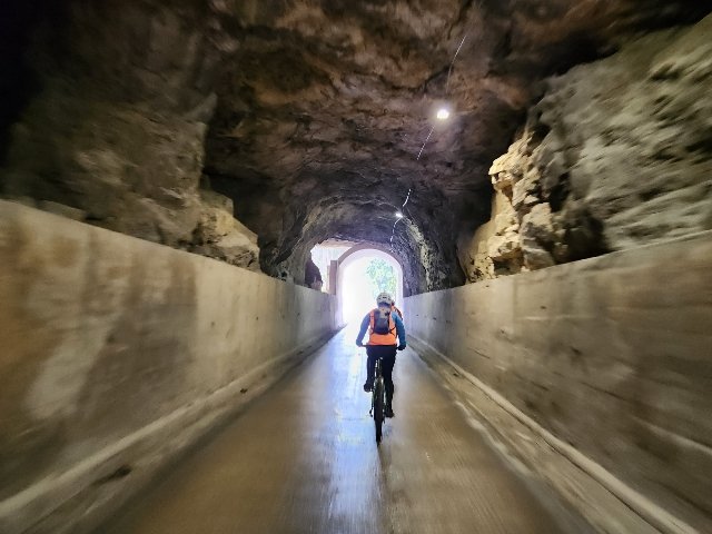 Northeast MTB Expedition – Conquer the Roads of Mong Cai, Cao Bang, and Ha Giang 15 Days